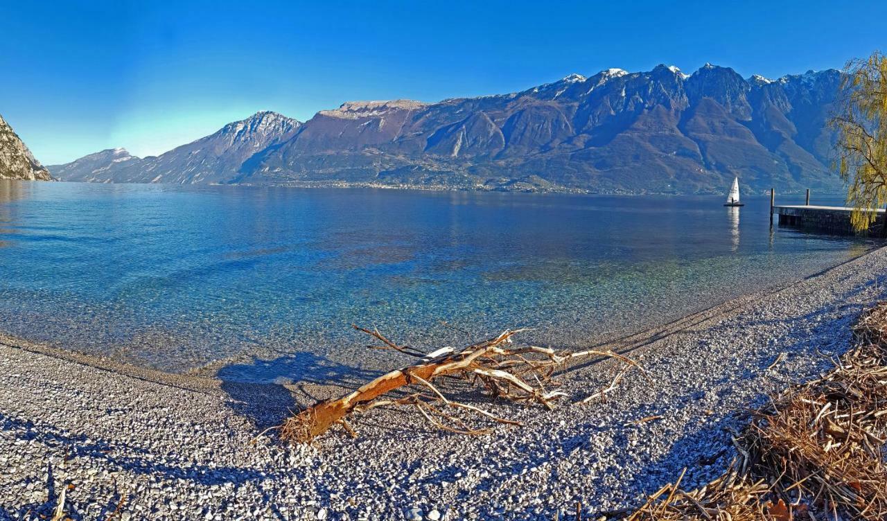 Apartamento Campione Splendid View by Gardadomusmea Campione del Garda Exterior foto