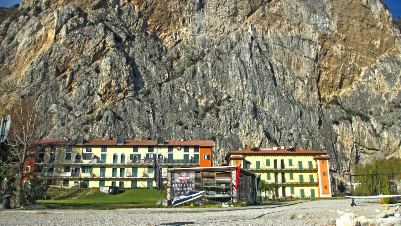 Apartamento Campione Splendid View by Gardadomusmea Campione del Garda Exterior foto